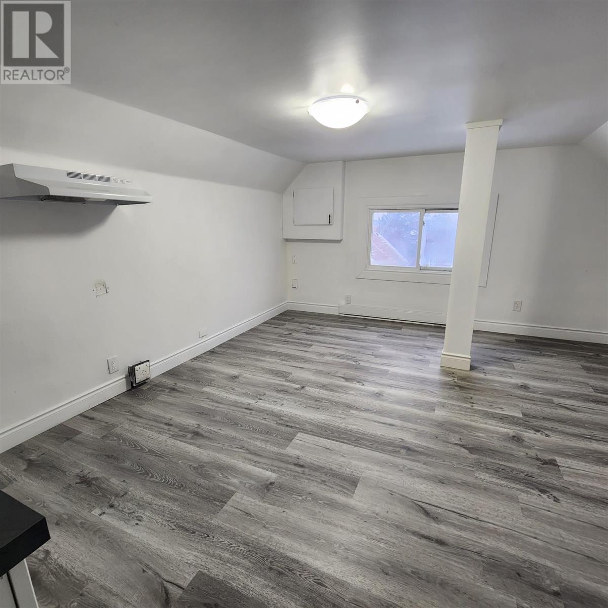 30 Grace St Property Photo 14