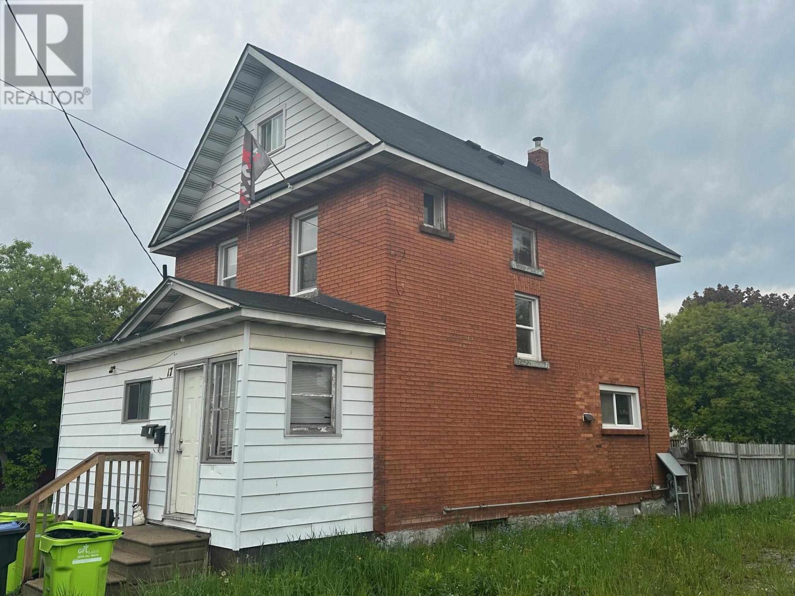 17 Abbott St Property Photo 2