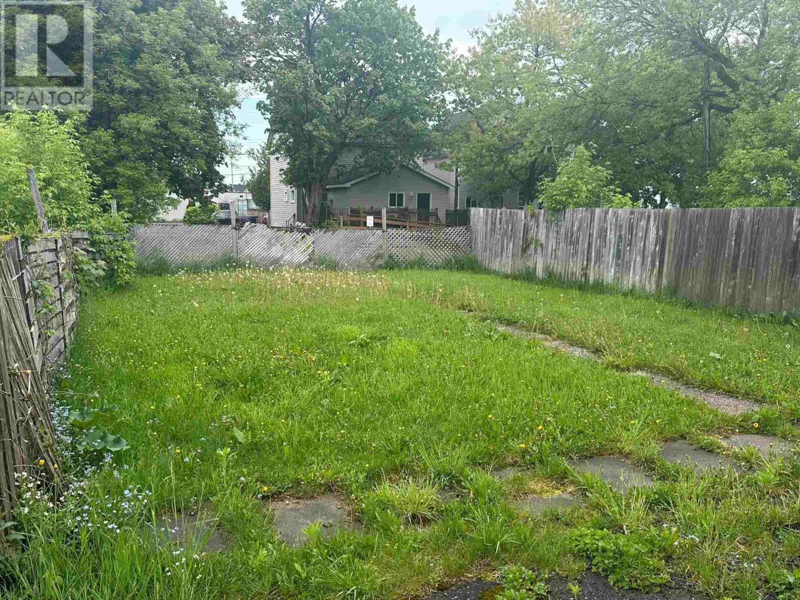 17 Abbott St Property Photo 5