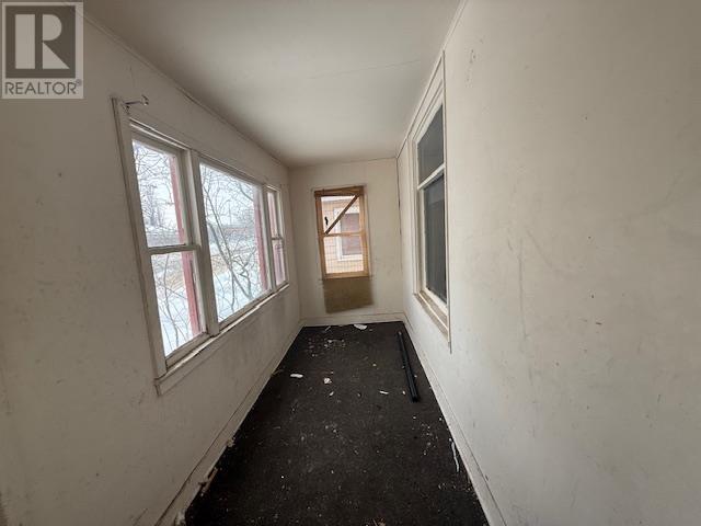 254 Albert St W Property Photo 6