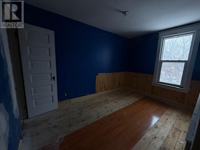 254 Albert St W Property Photo 12