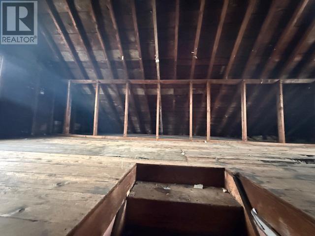 254 Albert St W Property Photo 16