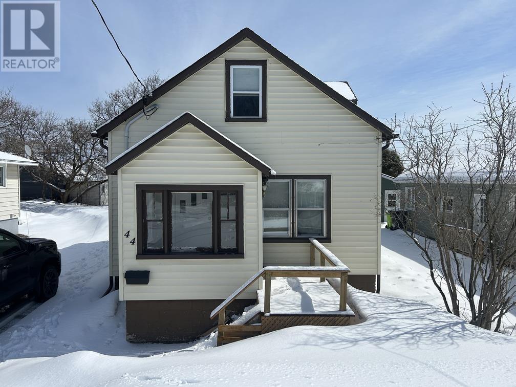 44 Cameron Ave Property Photo 1
