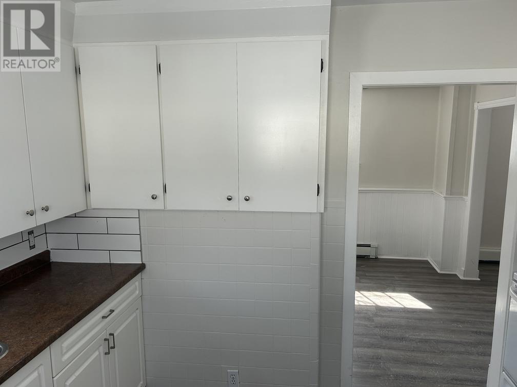 44 Cameron Ave Property Photo 11