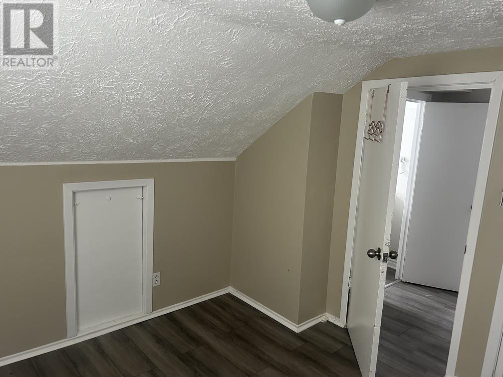 44 Cameron Ave Property Photo 15