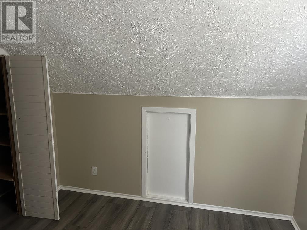 44 Cameron Ave Property Photo 17