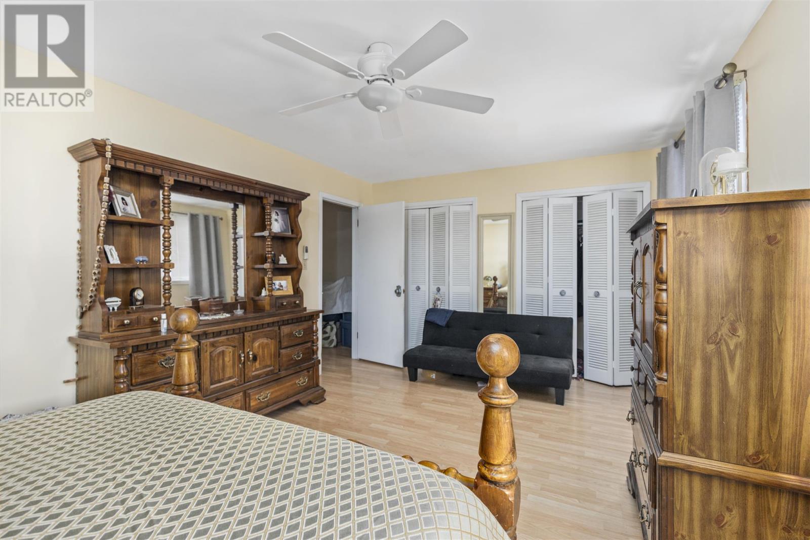 100 Pleasant Dr Property Photo 15