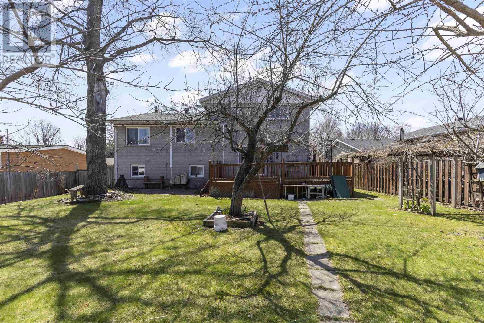 100 Pleasant Dr Property Photo 38