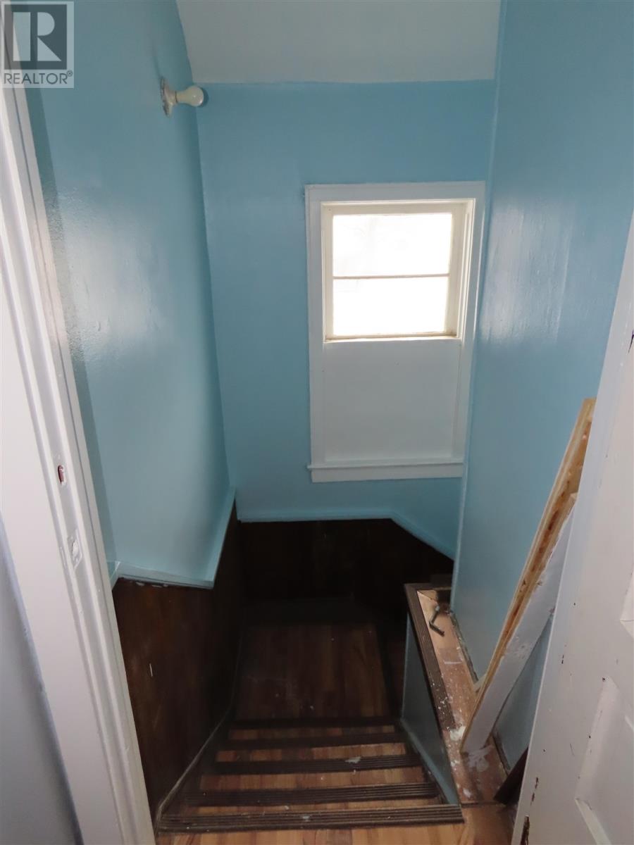 282-284 Wellington St W Property Photo 30