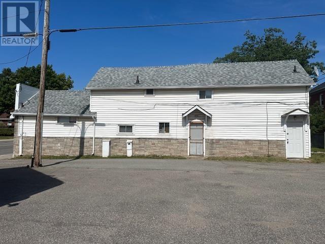 160 Bruce St Property Photo 1