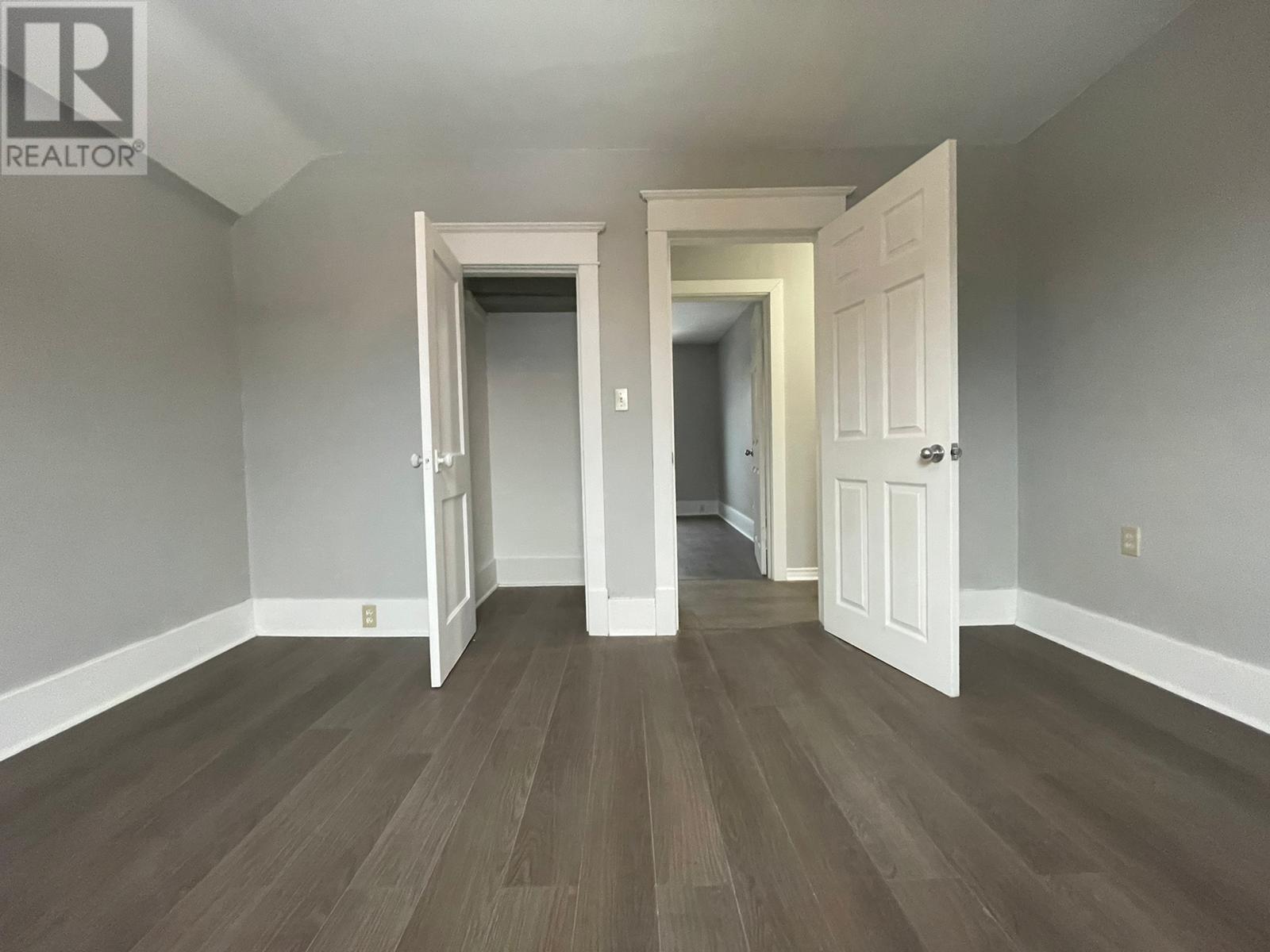 144 Central Park Ave Property Photo 10
