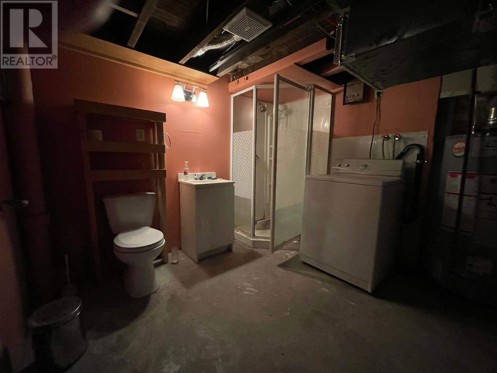 144 Central Park Ave Property Photo 18