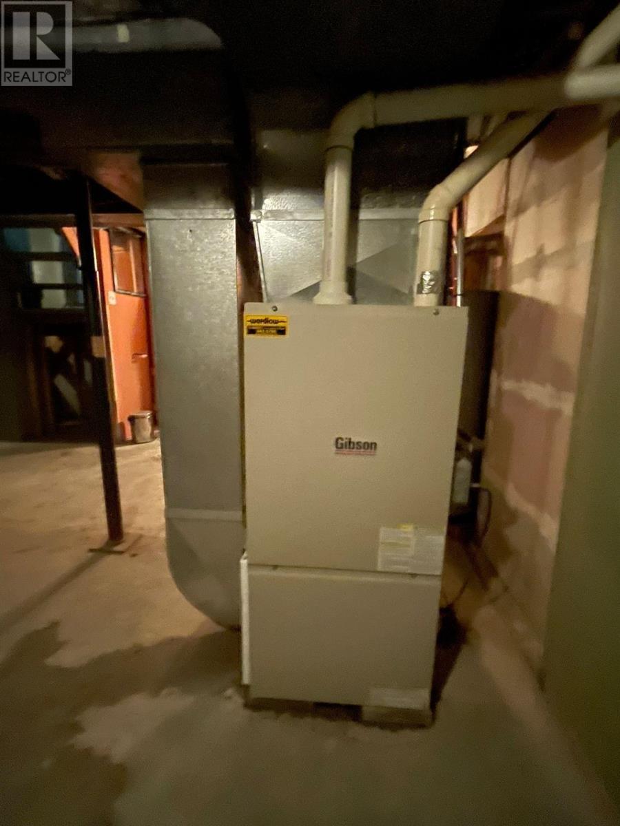 144 Central Park Ave Property Photo 20
