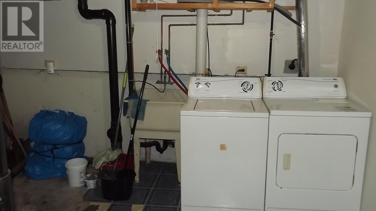 26 Hergott Ave Property Photo 15