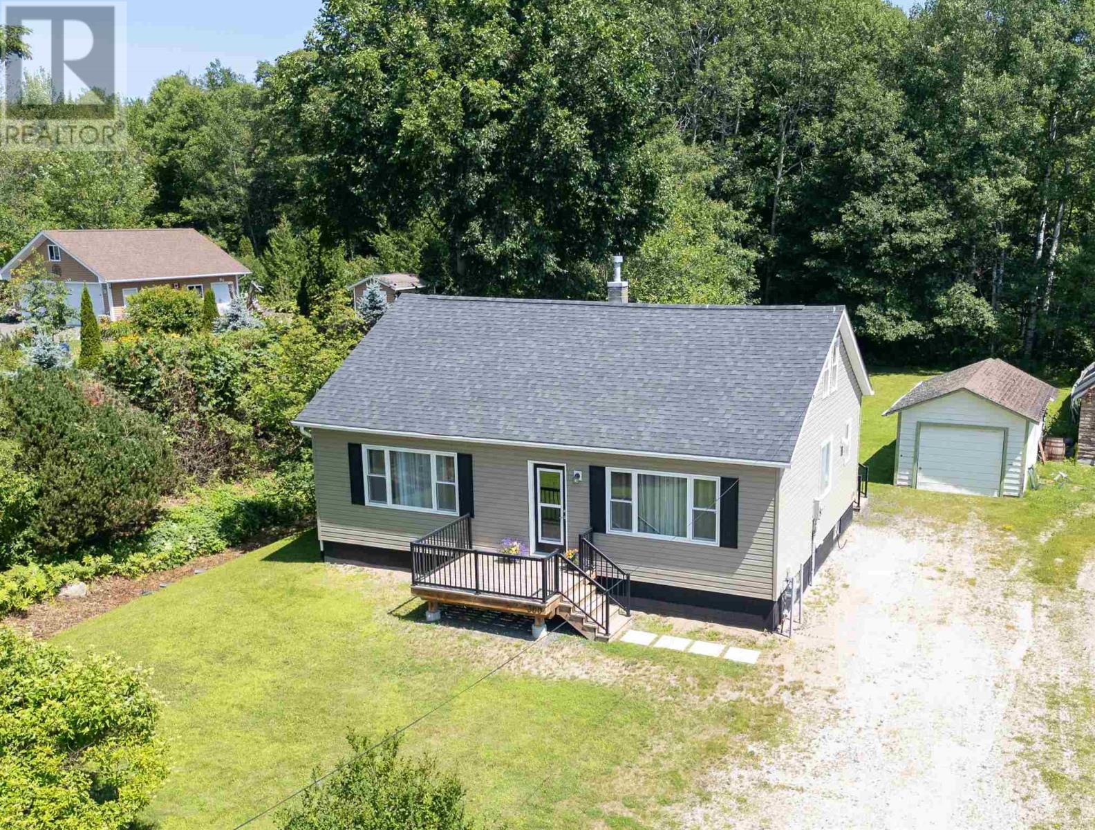 300 Woodward Ave Property Photo 1