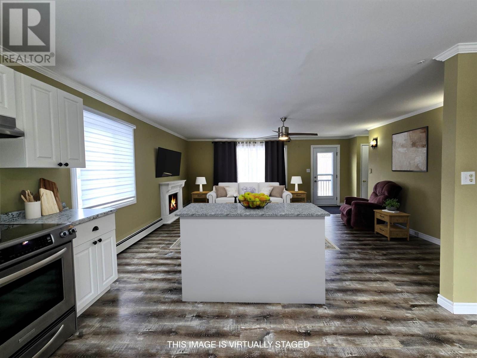 300 Woodward Ave Property Photo 5