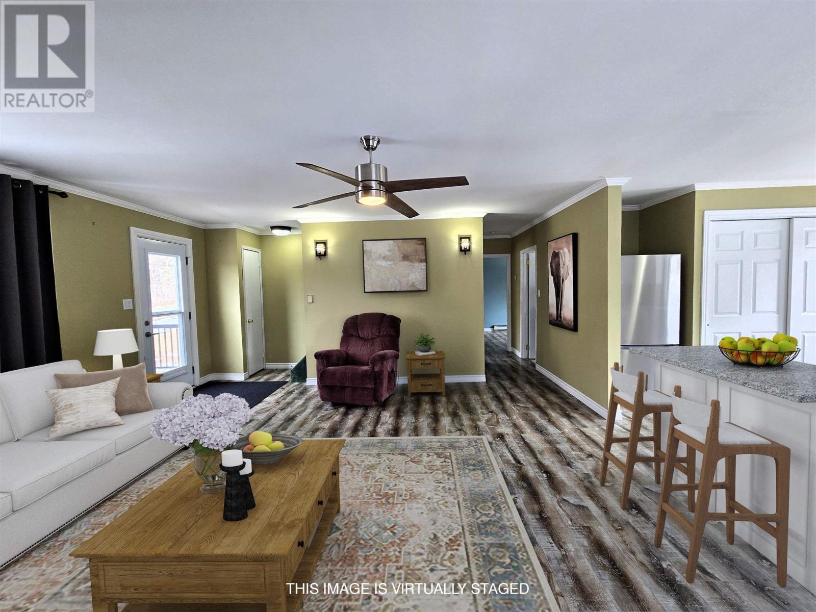 300 Woodward Ave Property Photo 6