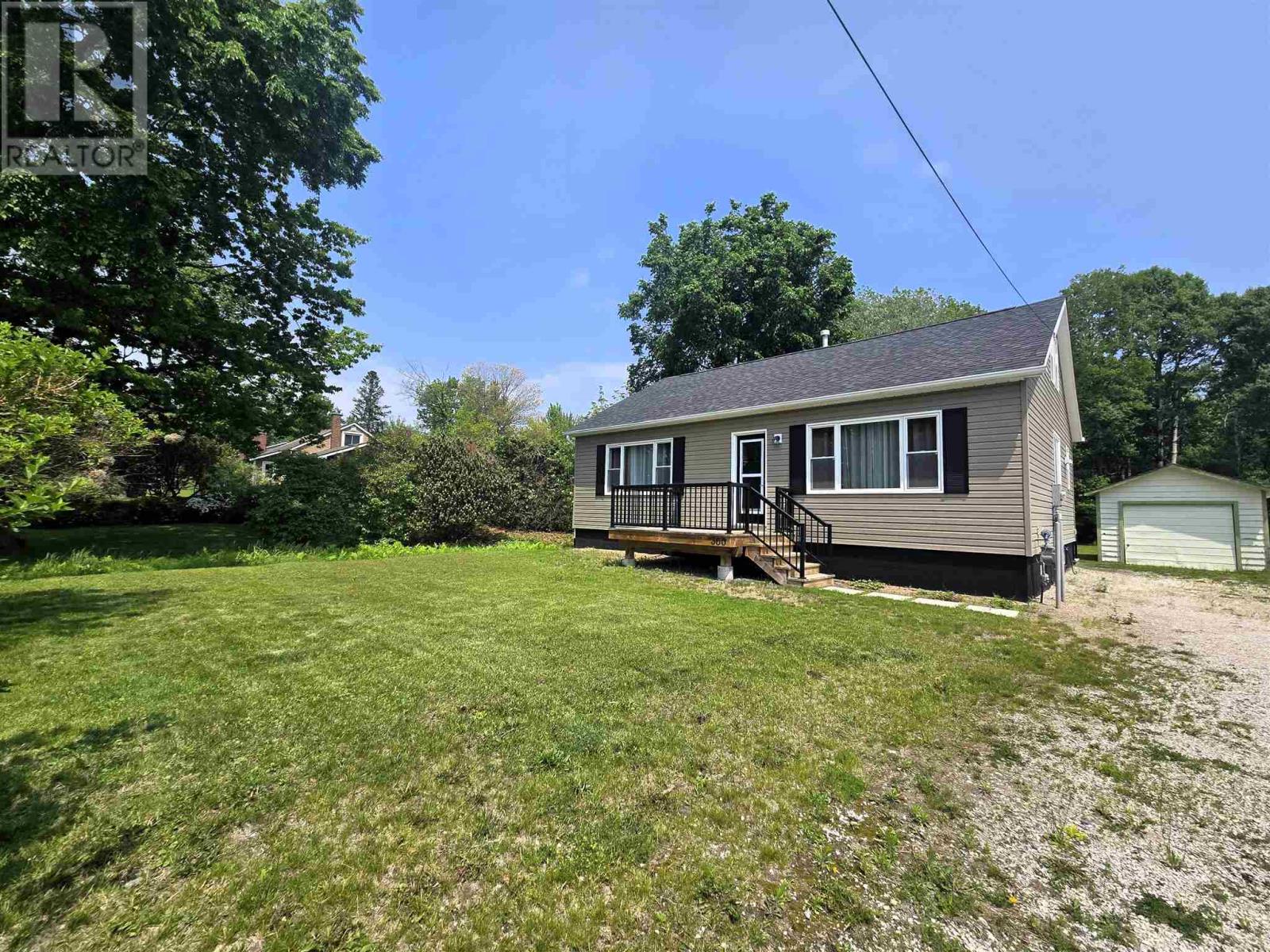 300 Woodward Ave Property Photo 21