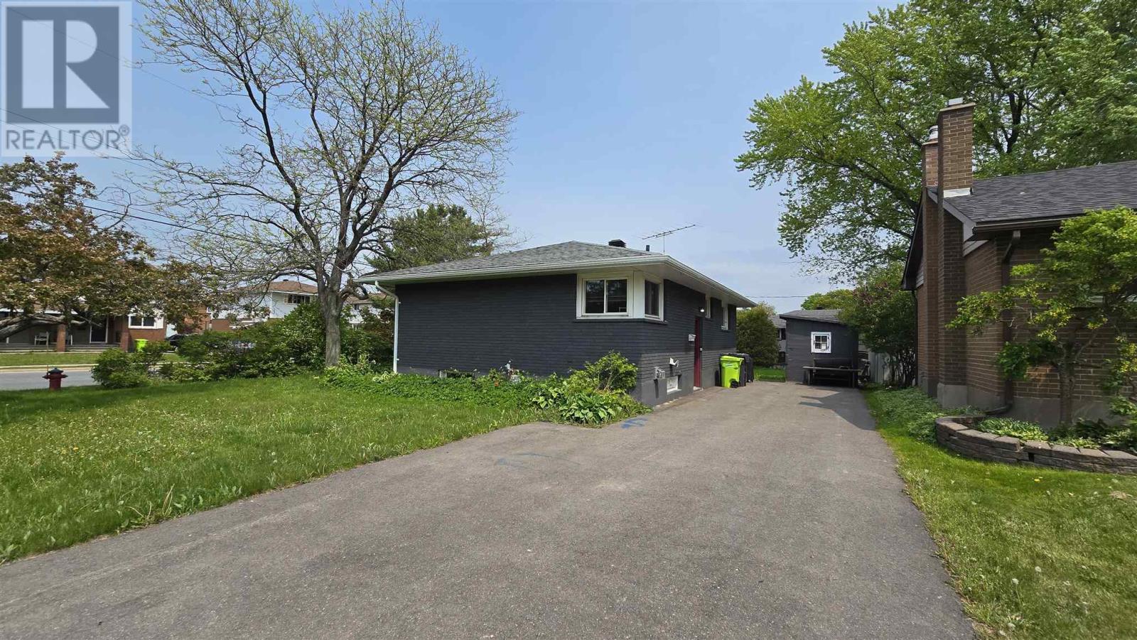 51 Capp Ave Property Photo 5