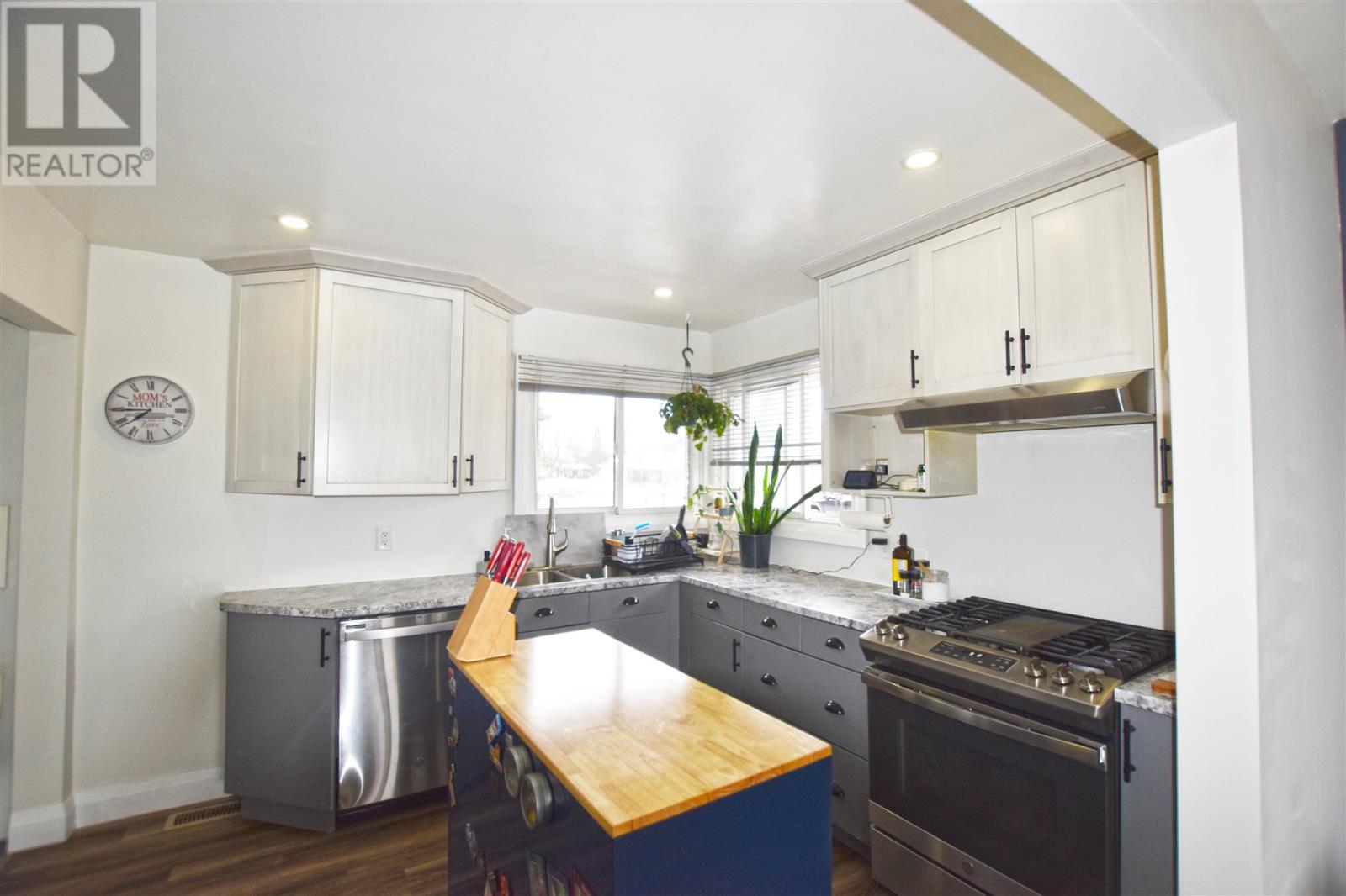 51 Capp Ave Property Photo 12