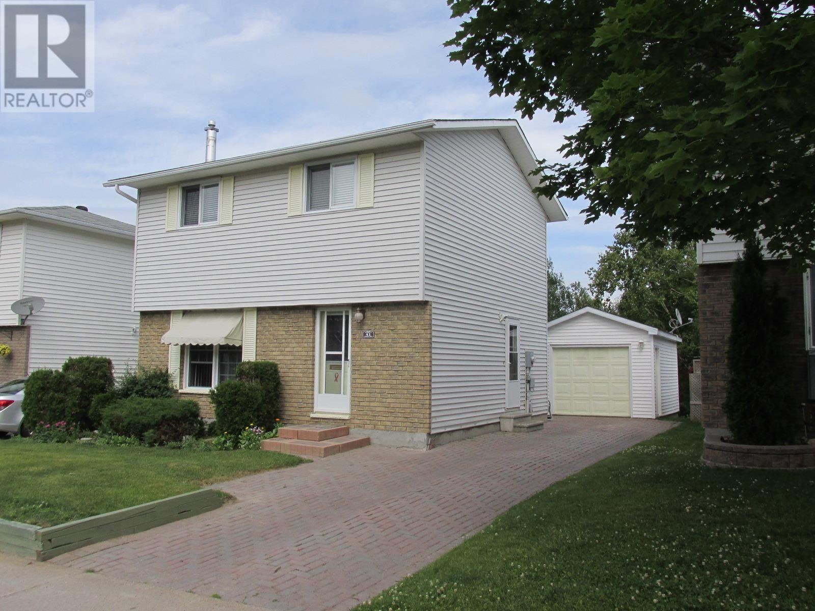 41 Hergott Ave Property Photo 1
