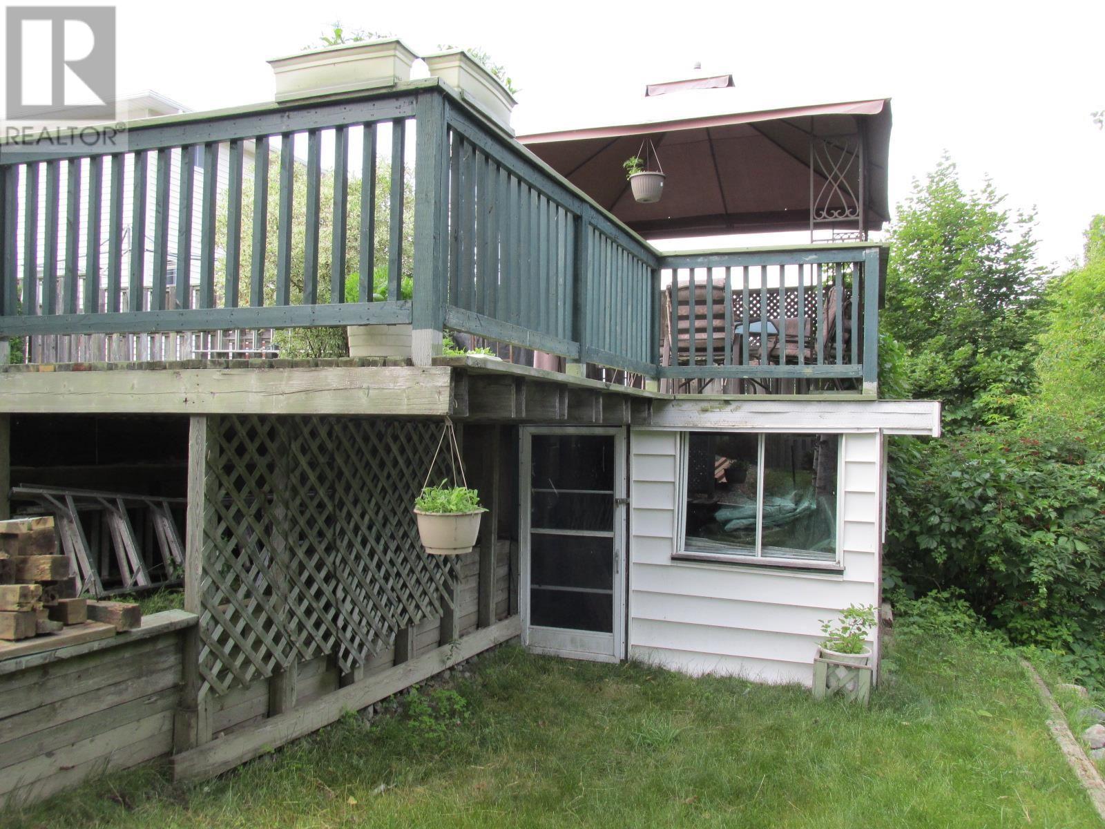 41 Hergott Ave Property Photo 2