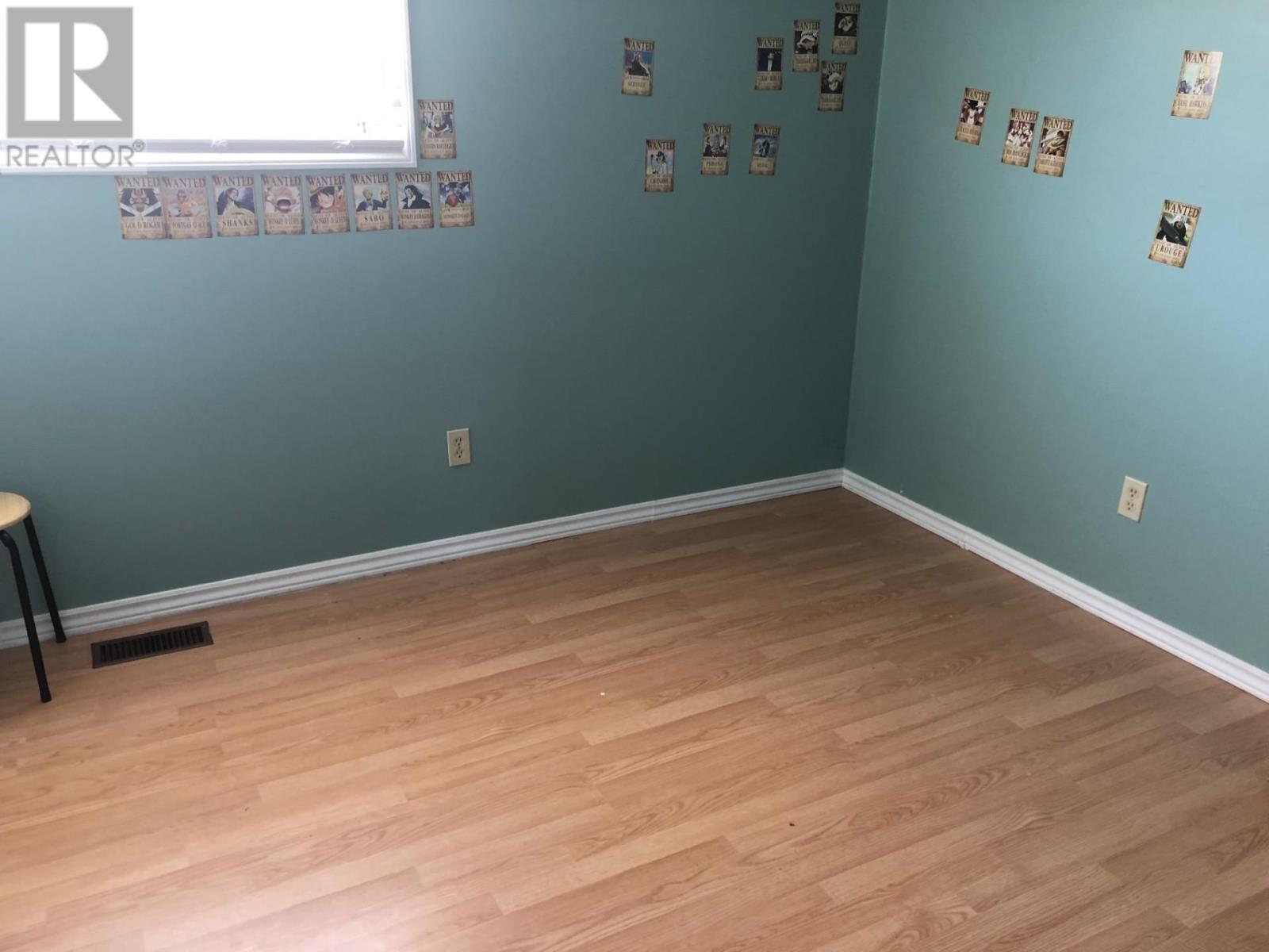 41 Hergott Ave Property Photo 9
