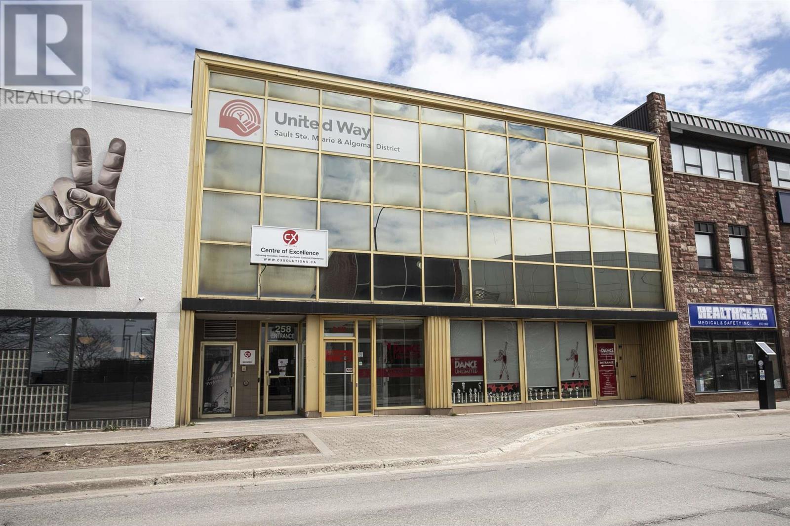 258 Queen ST E Property Photo 1