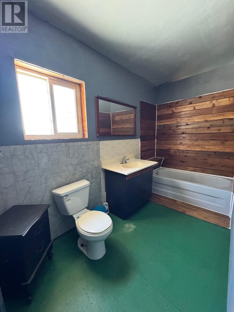 521 Puddingstone Rd Property Photo 10