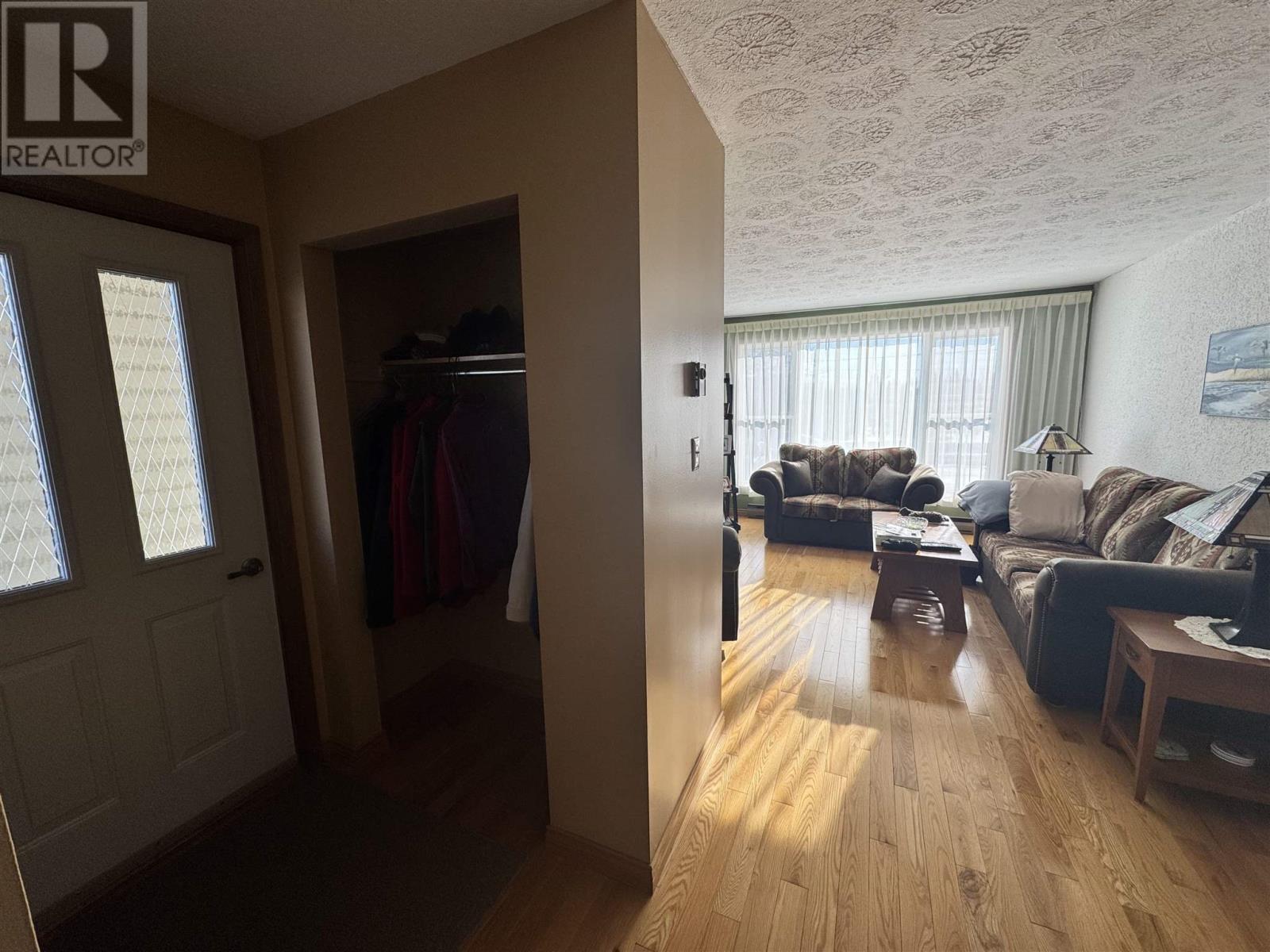82 Neesomadina Ave Property Photo 7