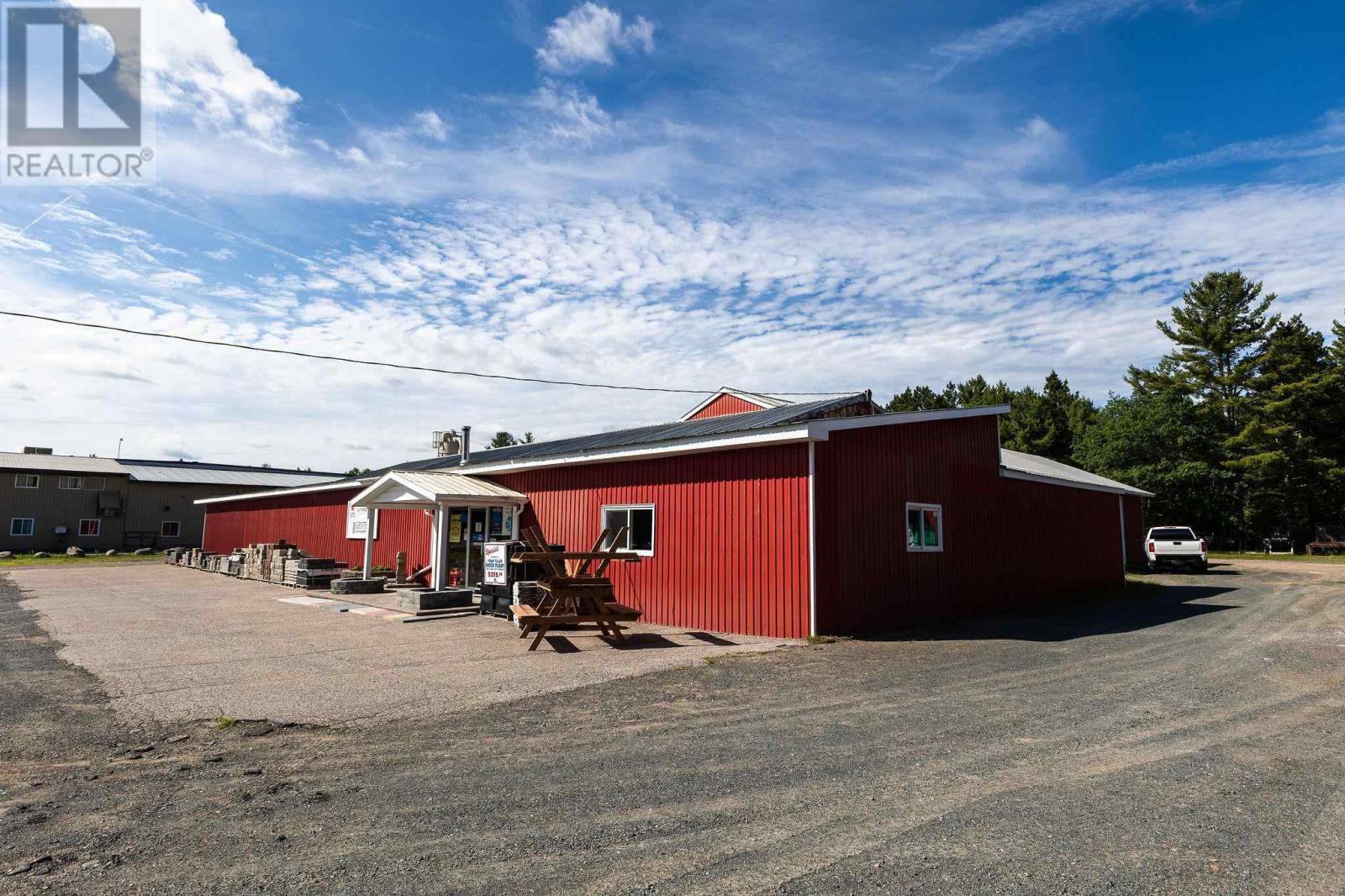 12600 Highway 17 E Property Photo 10