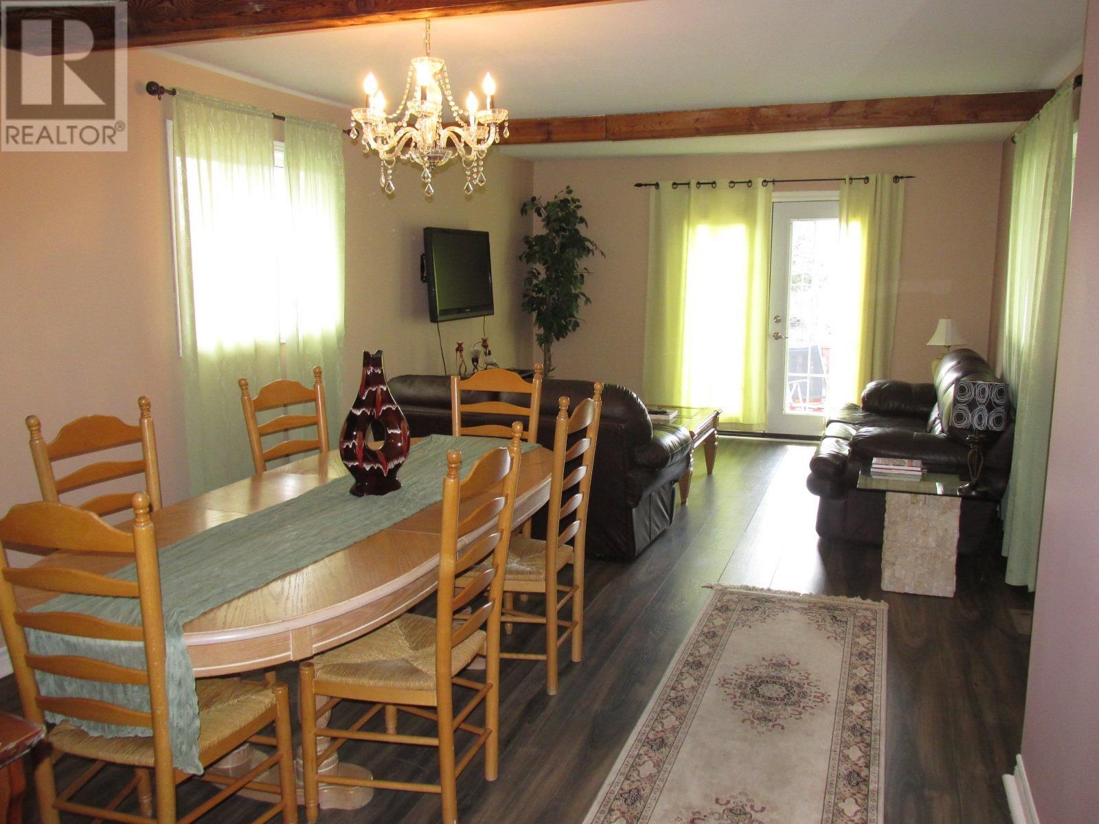 3 Hart Rd Property Photo 5