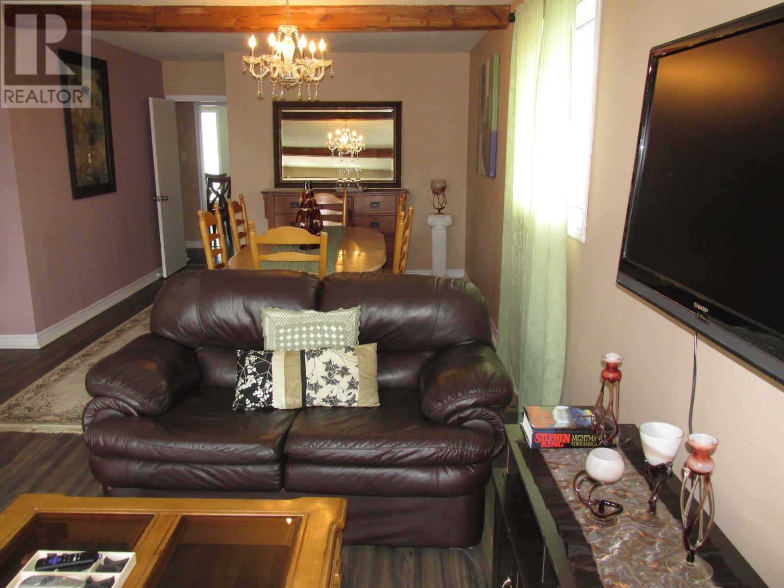 3 Hart Rd Property Photo 6