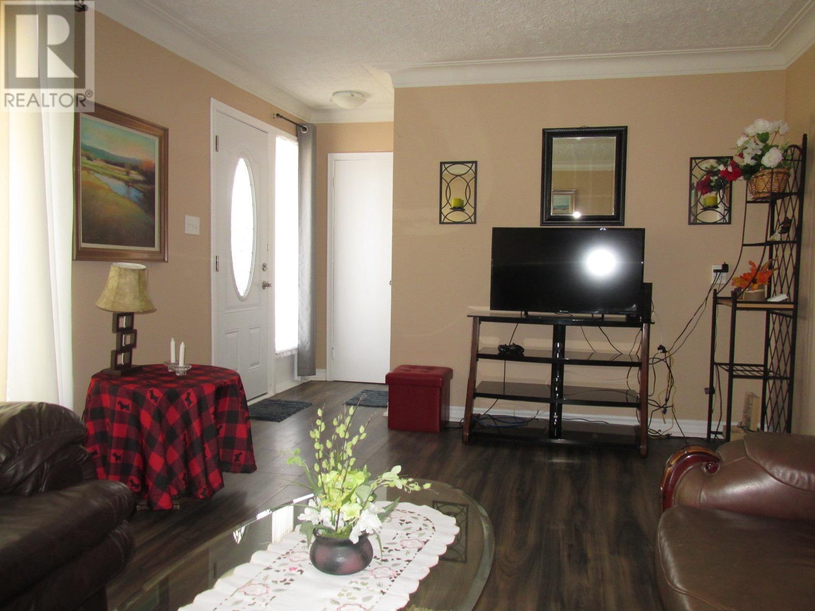 3 Hart Rd Property Photo 11
