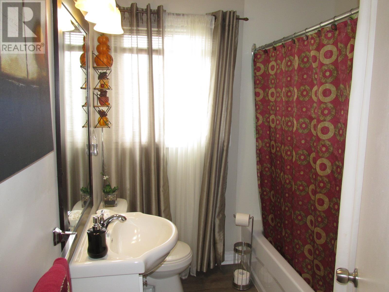 3 Hart Rd Property Photo 16