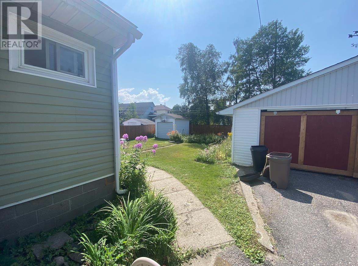 44 Ganley St Property Photo 2