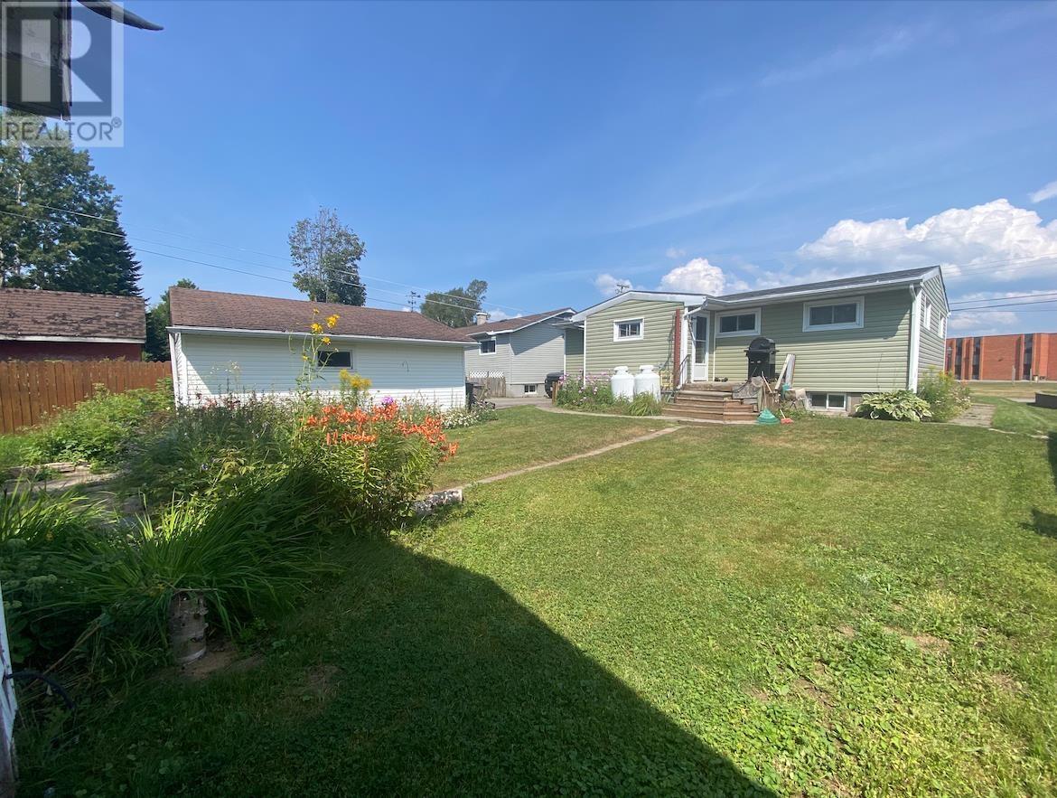 44 Ganley St Property Photo 4