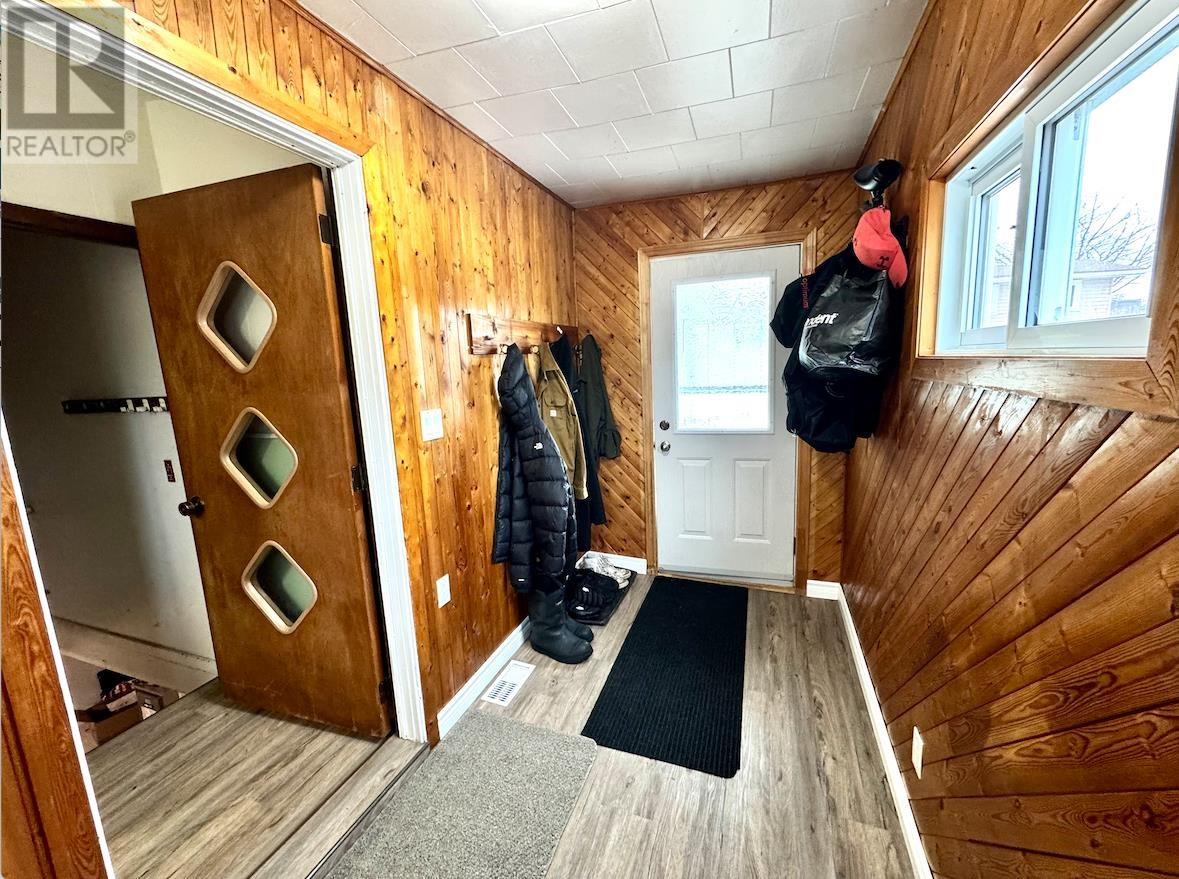 44 Ganley St Property Photo 5