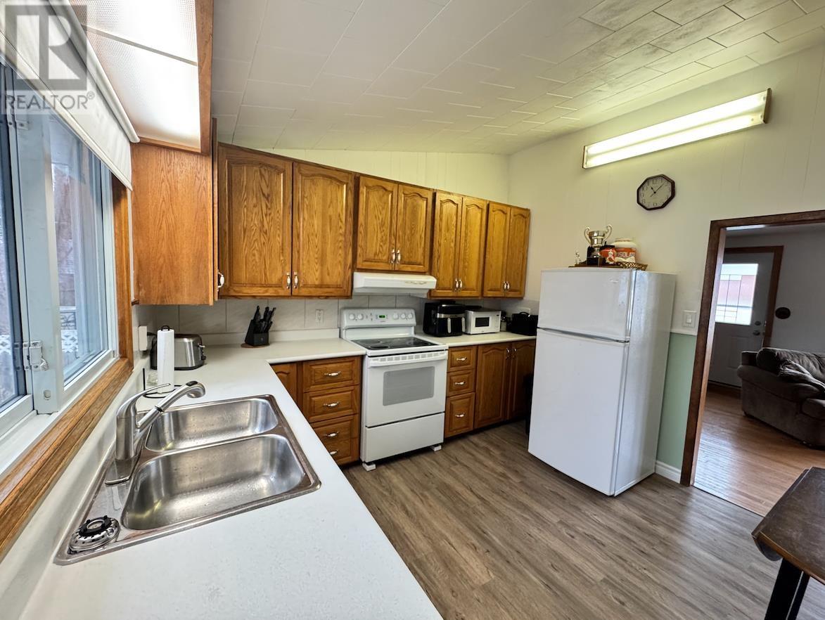 44 Ganley St Property Photo 10