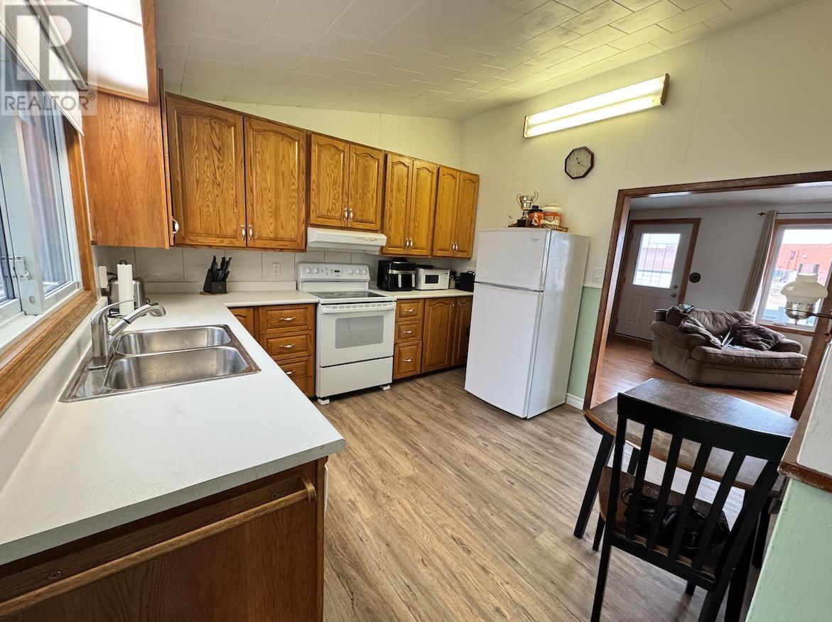 44 Ganley St Property Photo 11