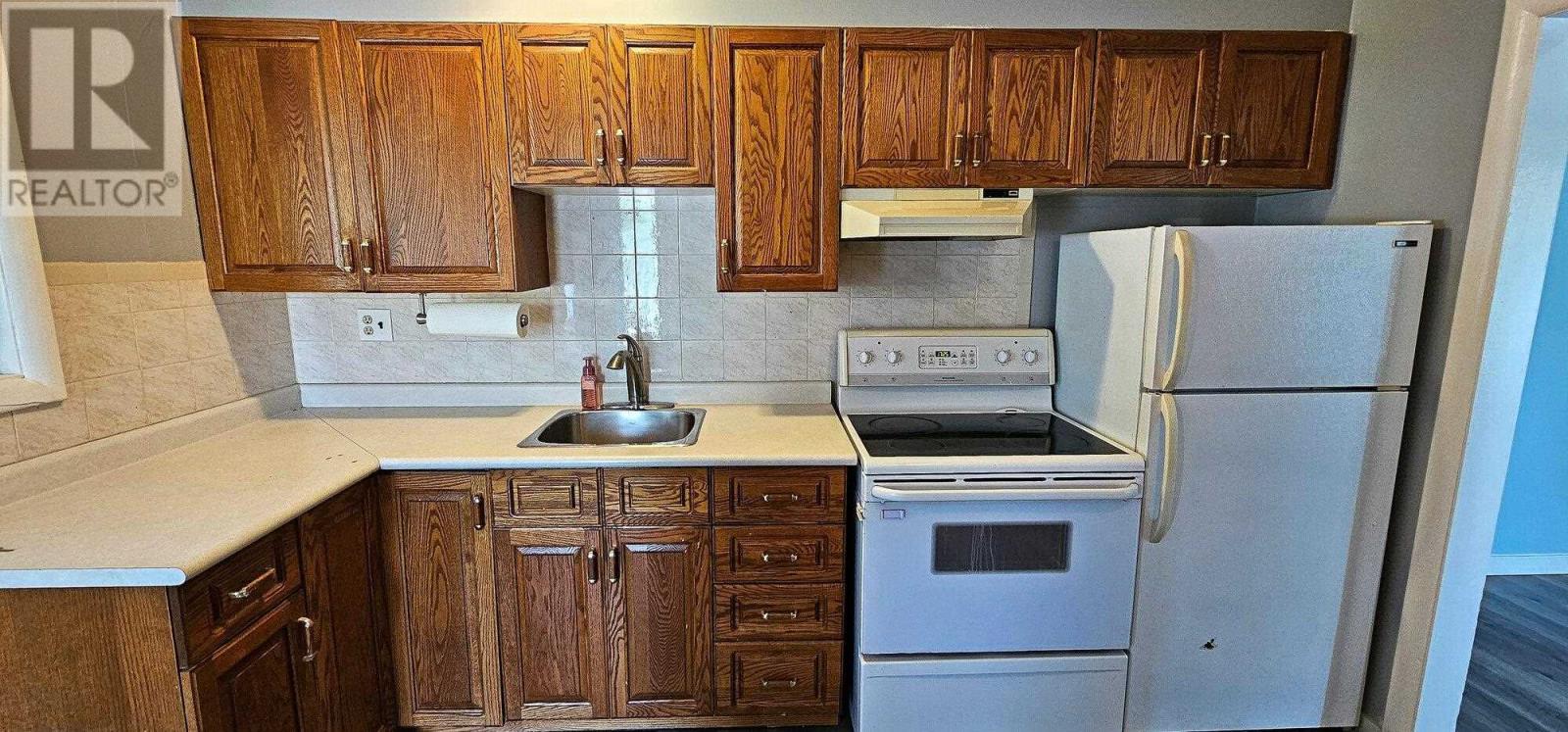 287 Second Lin E Property Photo 12