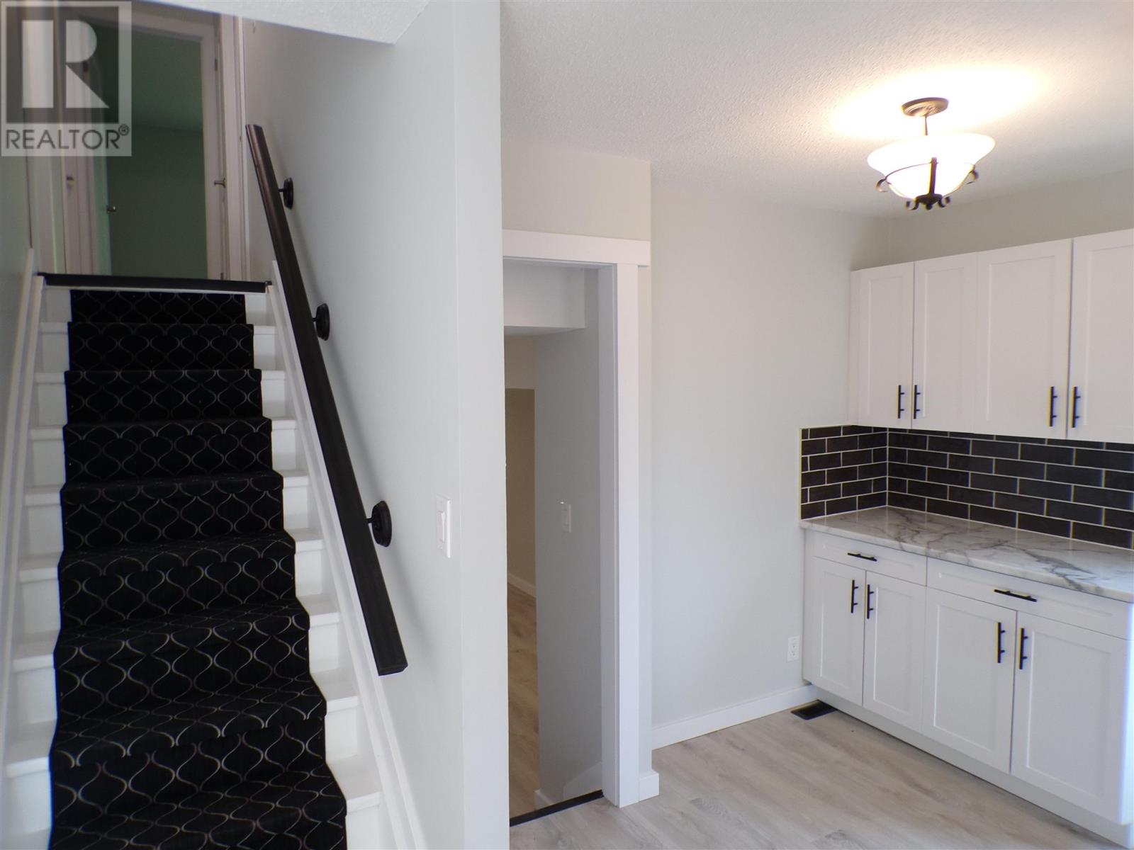 44 Farrell Cres Property Photo 22