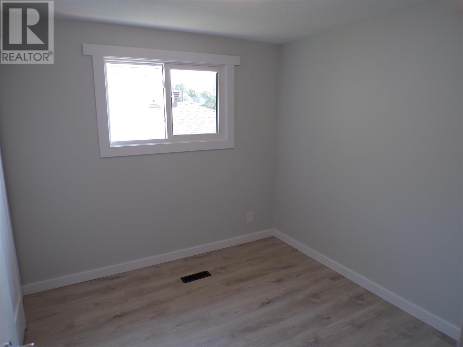 44 Farrell Cres Property Photo 26