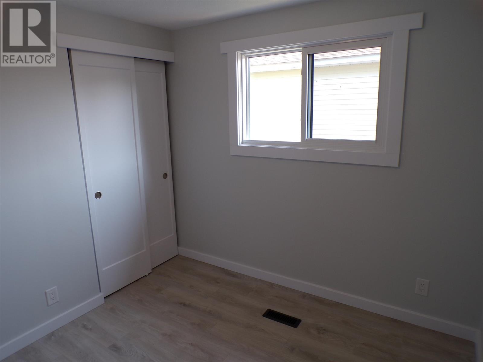 44 Farrell Cres Property Photo 27