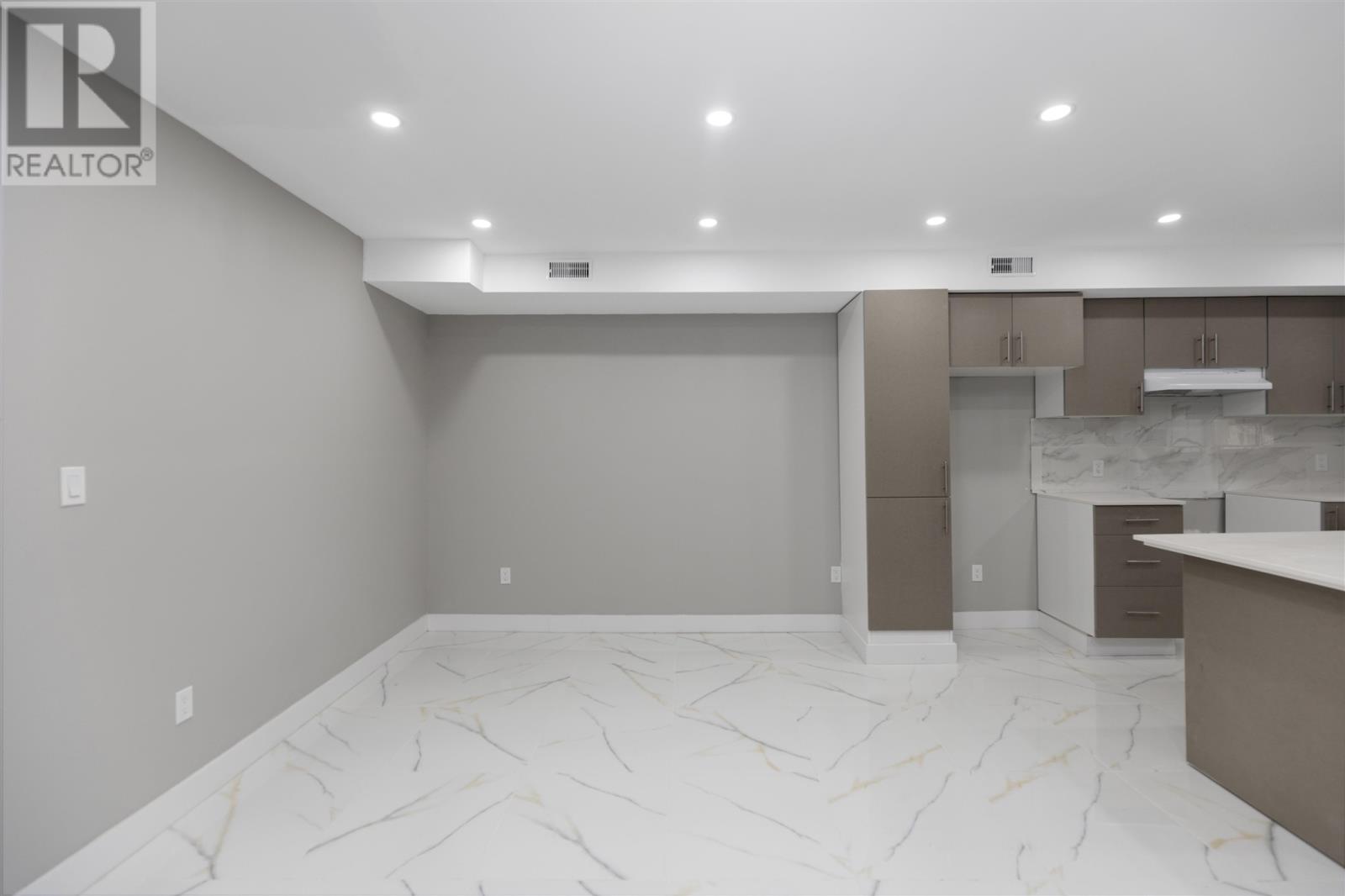 168 Andrew St Property Photo 11