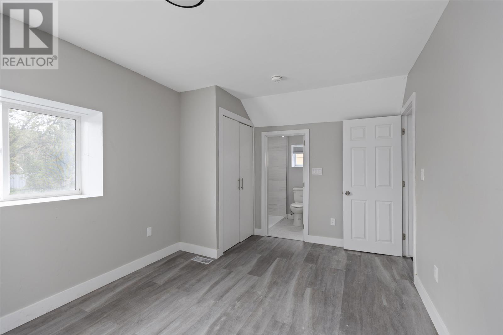 168 Andrew St Property Photo 17