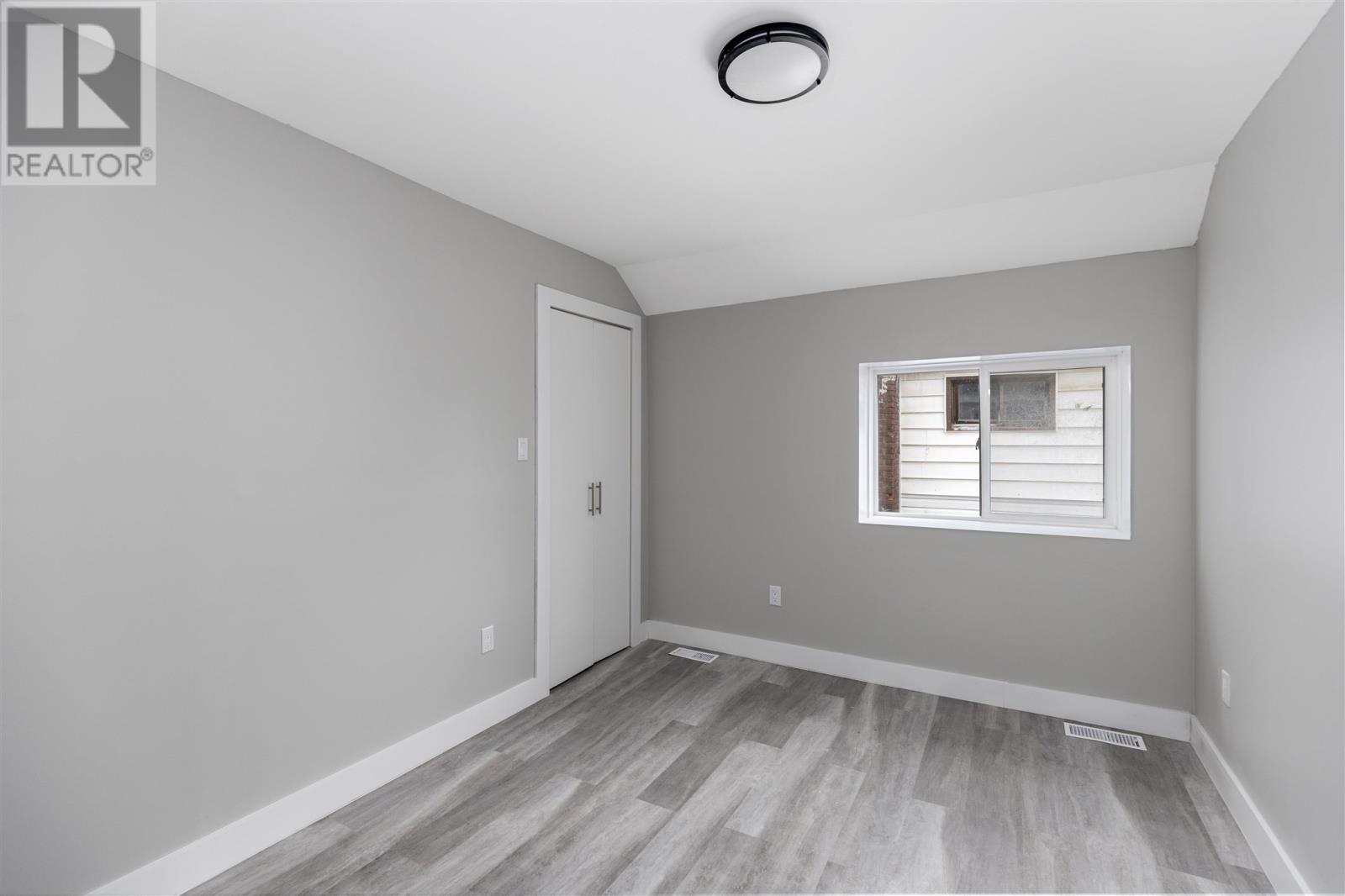 168 Andrew St Property Photo 20