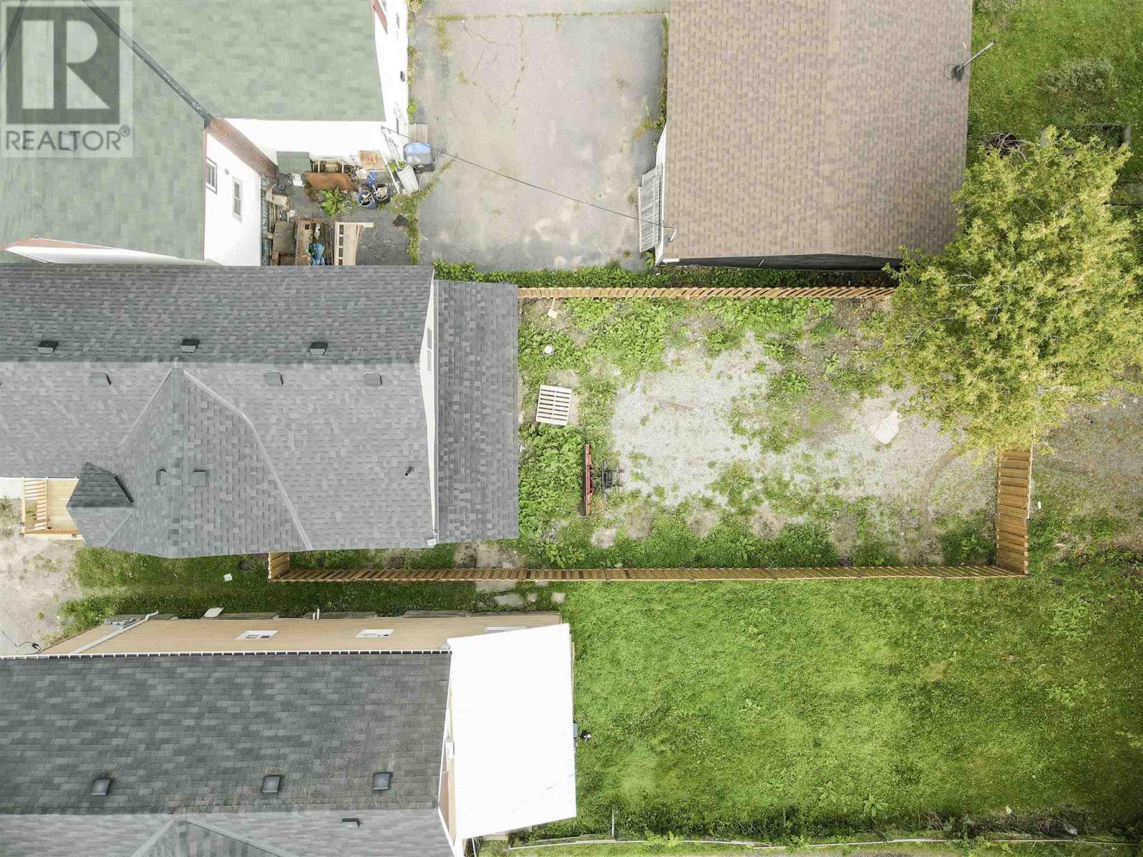 168 Andrew St Property Photo 24