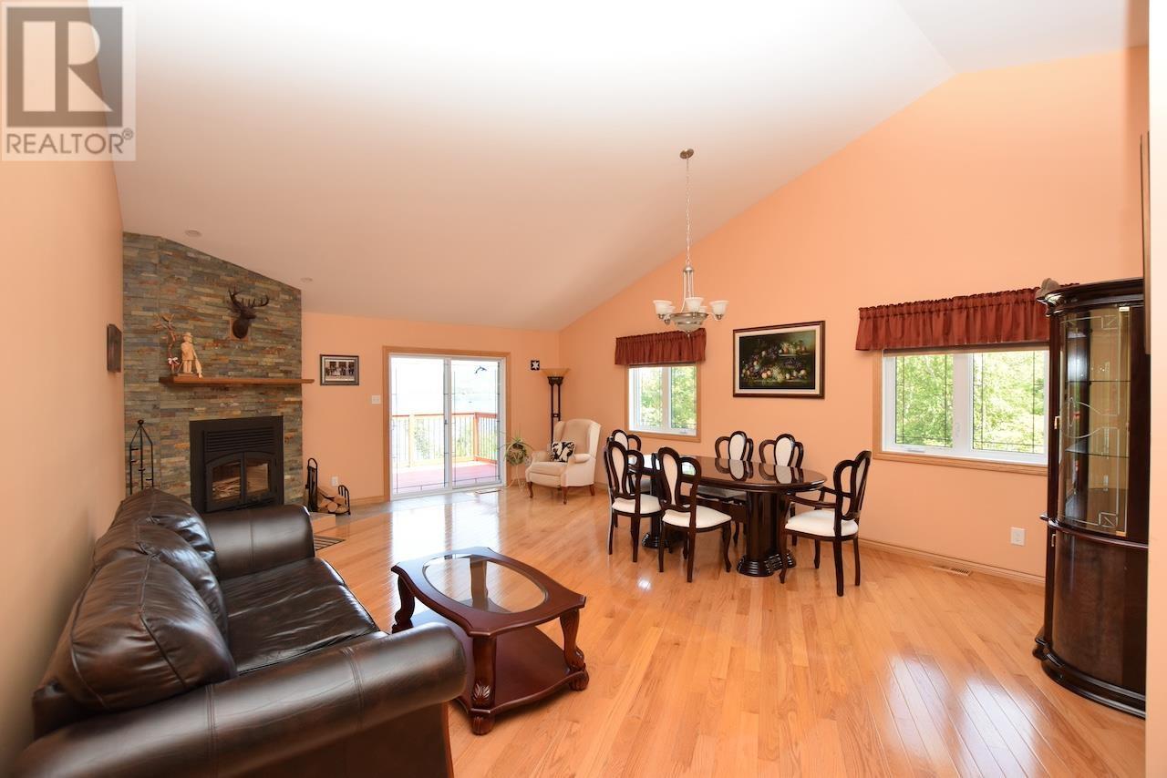539 Leisure Bay Rd Property Photo 8