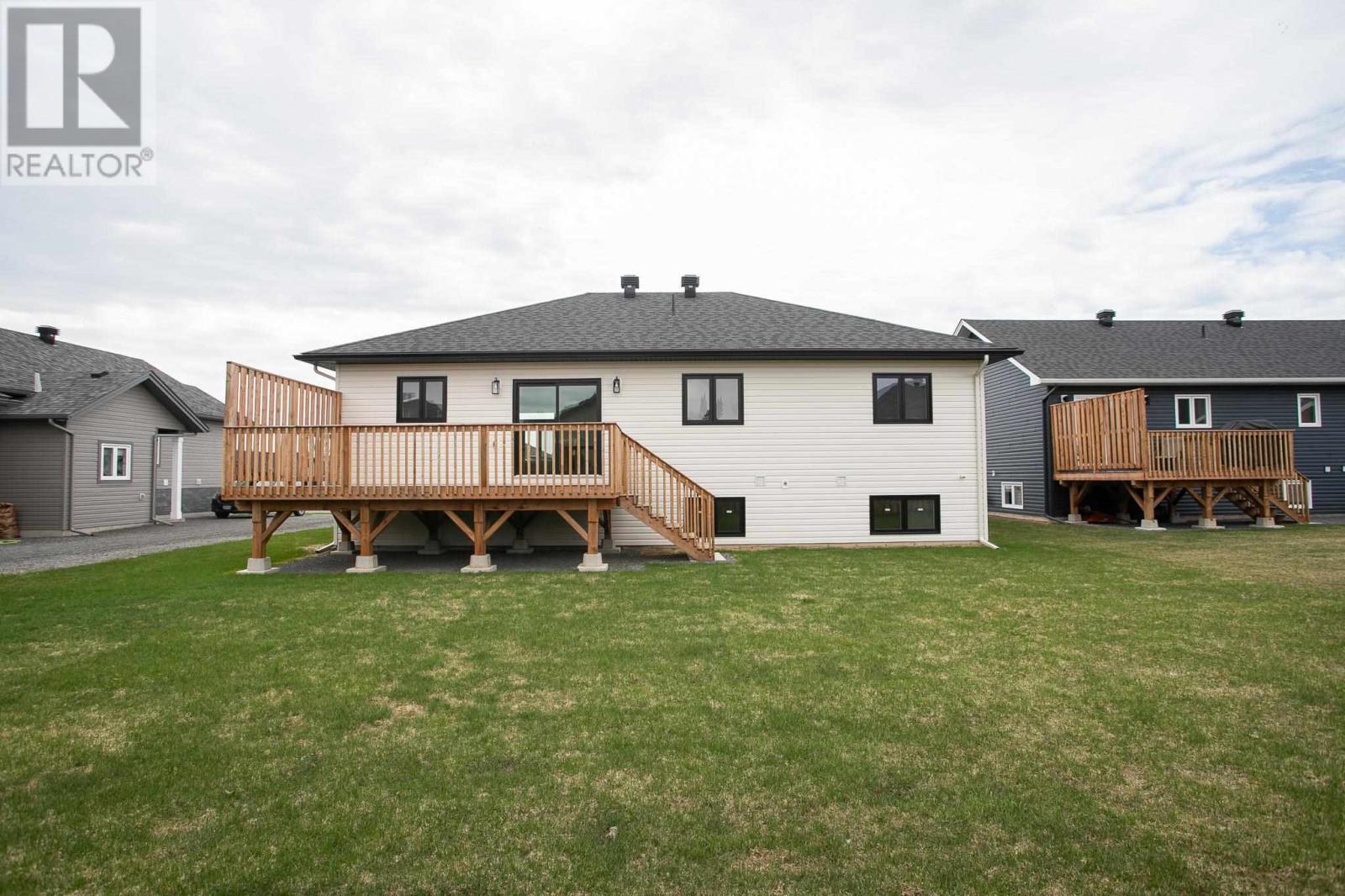 7 Noah Dr Property Photo 7